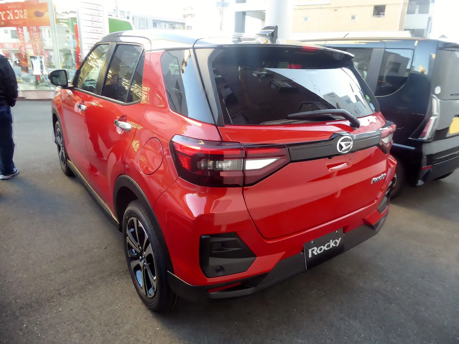 Daihatsu Rocky, вид сзади