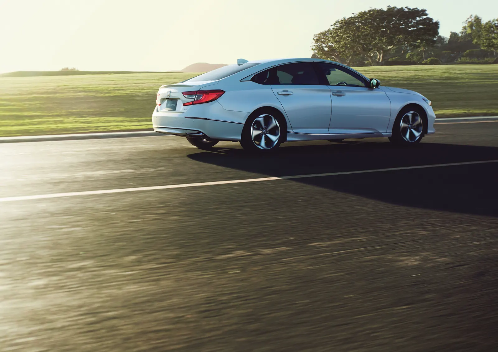 Honda Accord, вид сзади