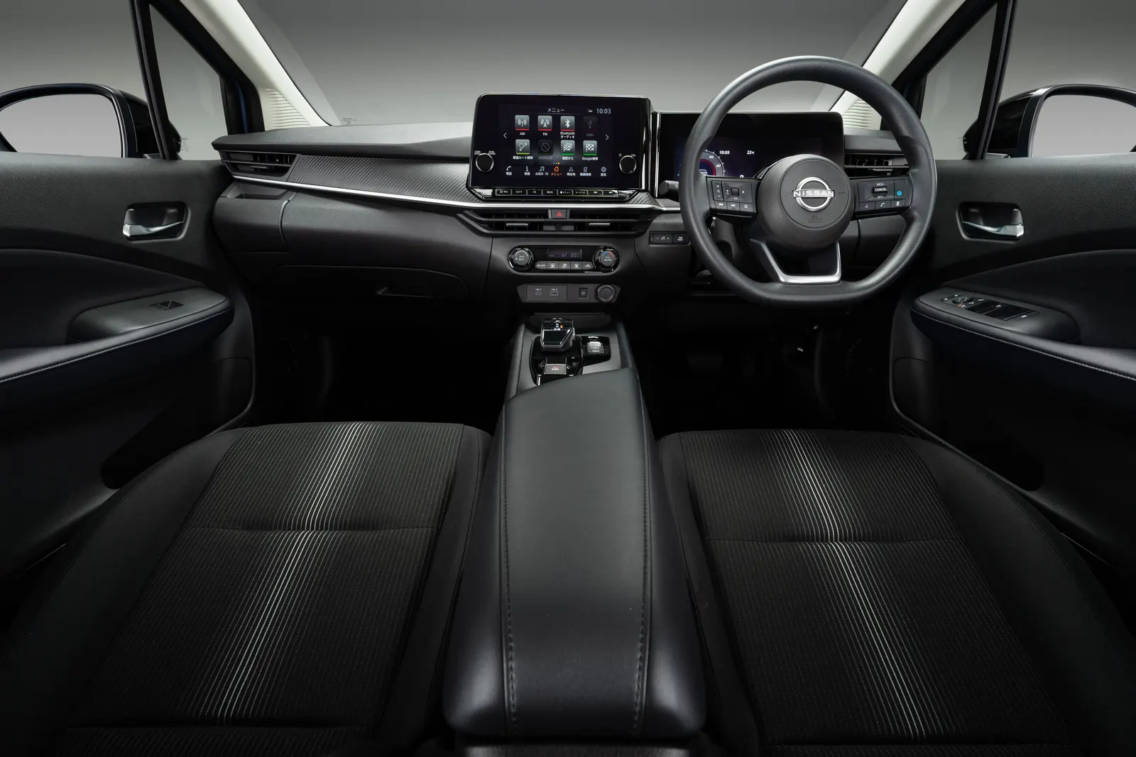 Nissan Note, салон
