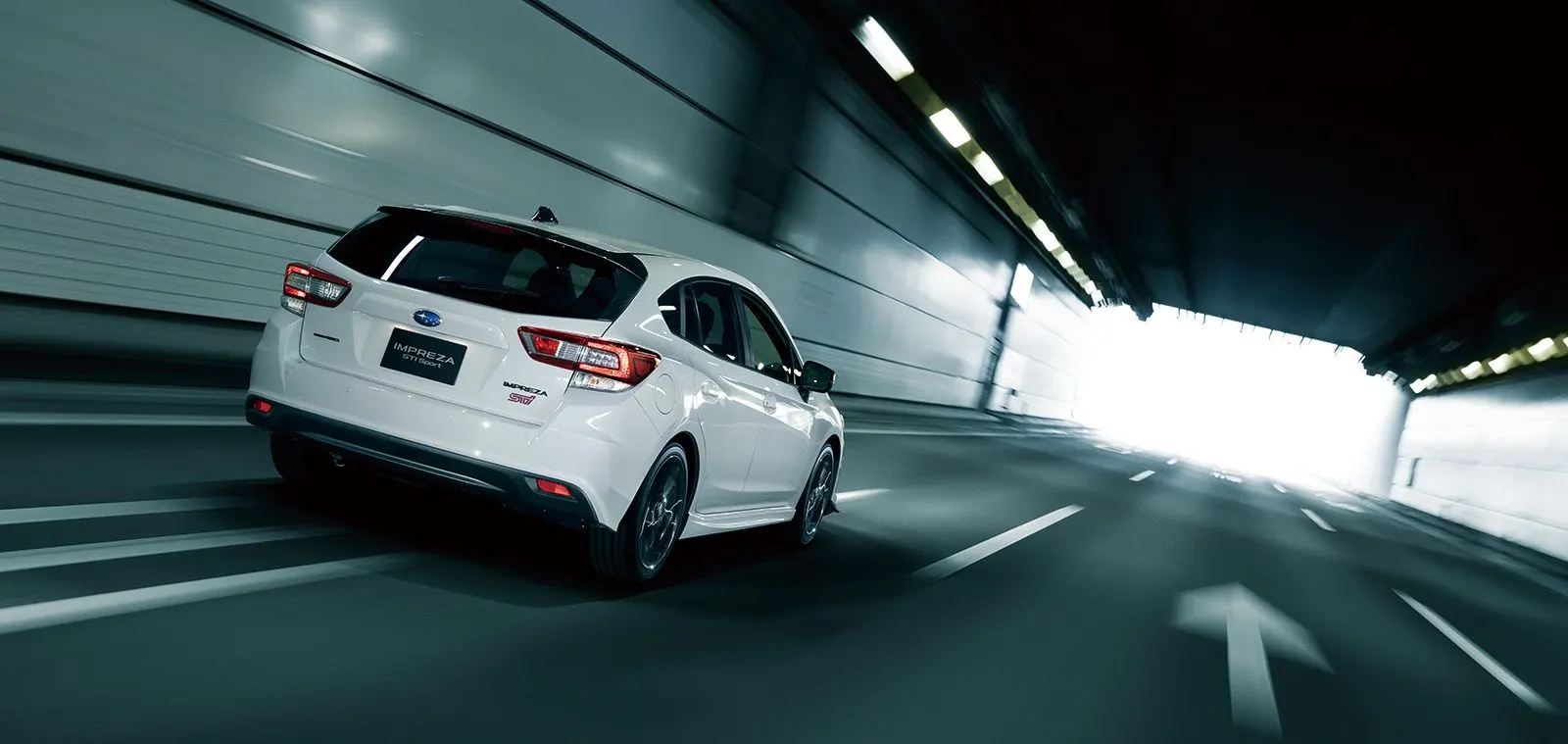 Subaru Impreza, вид сзади