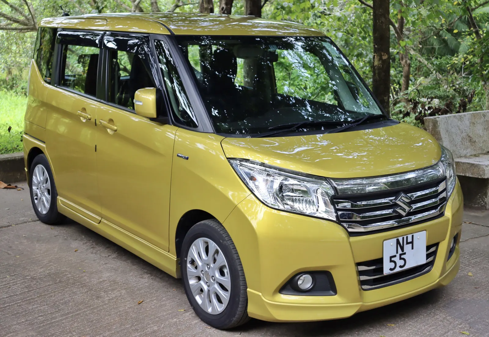 Suzuki Solio