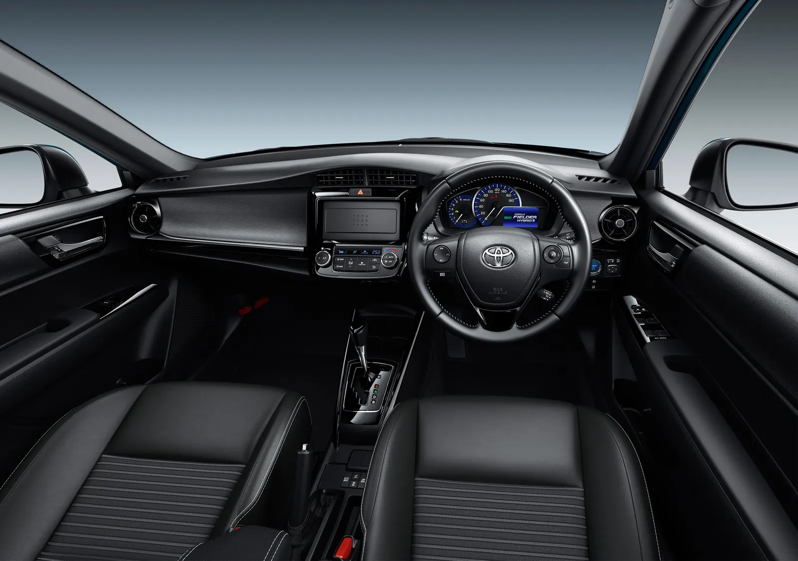 Toyota Corolla Fielder, салон