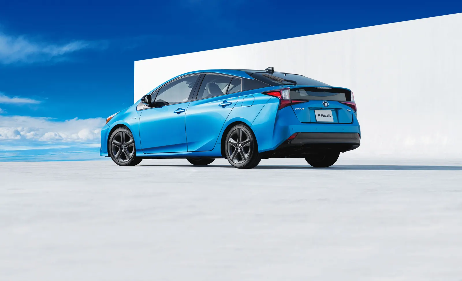Toyota Prius, вид сзади