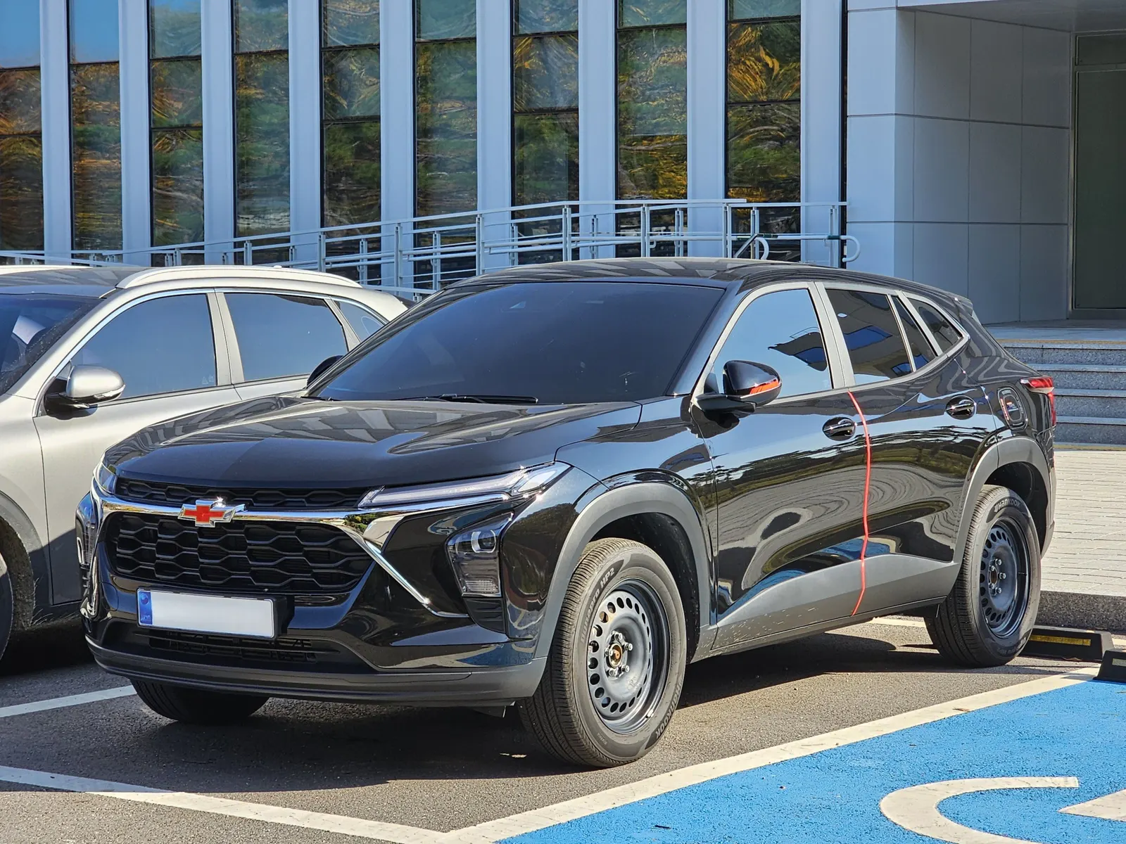 Chevrolet Trax, вид спереди
