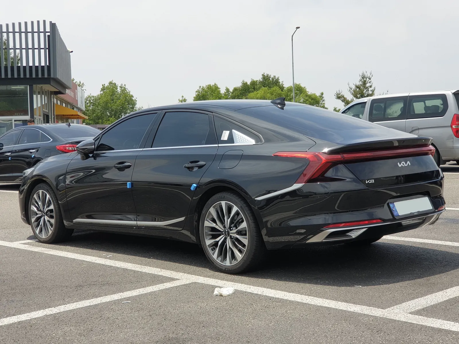 Kia K8, вид сзади