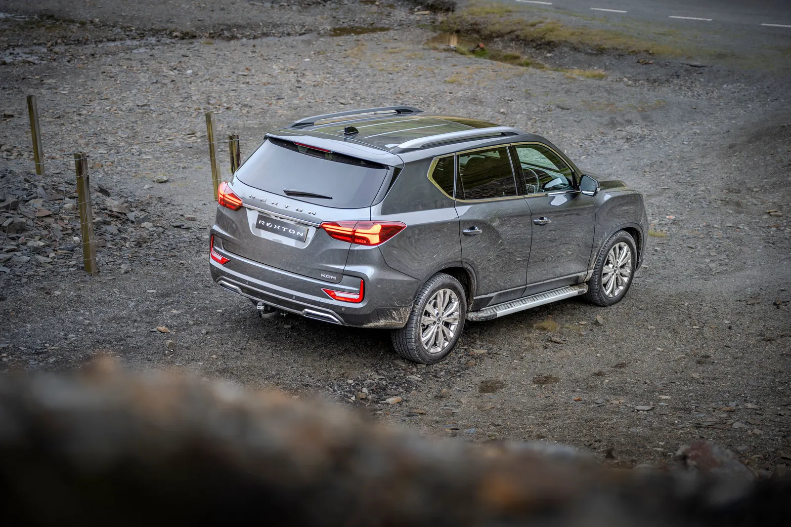 SsangYong Rexton, вид сзади